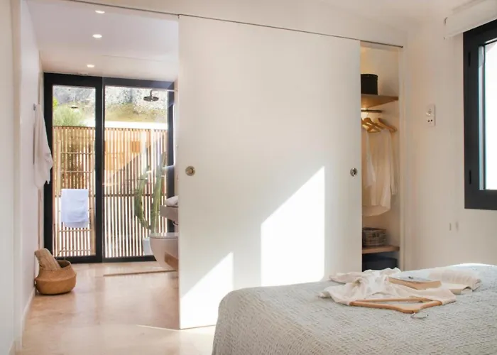 Yourhouse Iris House